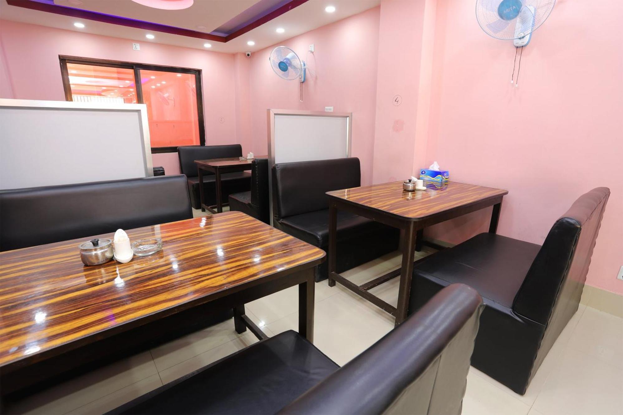 Oyo 137 Hotel Pranisha Inn Pashupatināth Eksteriør billede